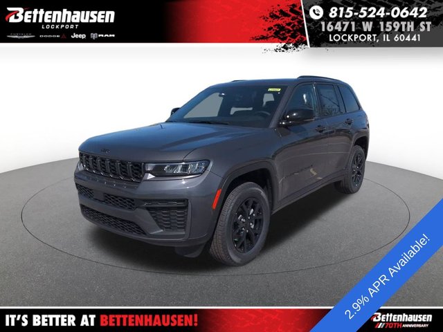 2026 Jeep Grand Cherokee Laredo Altitude
