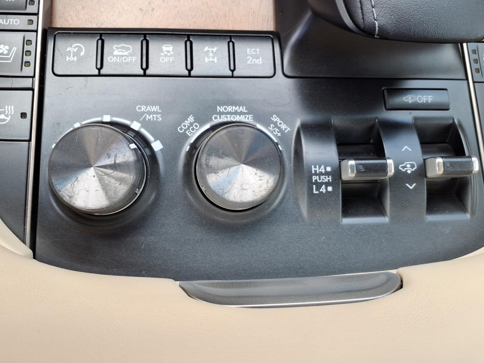 Used 2020 Black Onyx Lexus Three-Row image 5