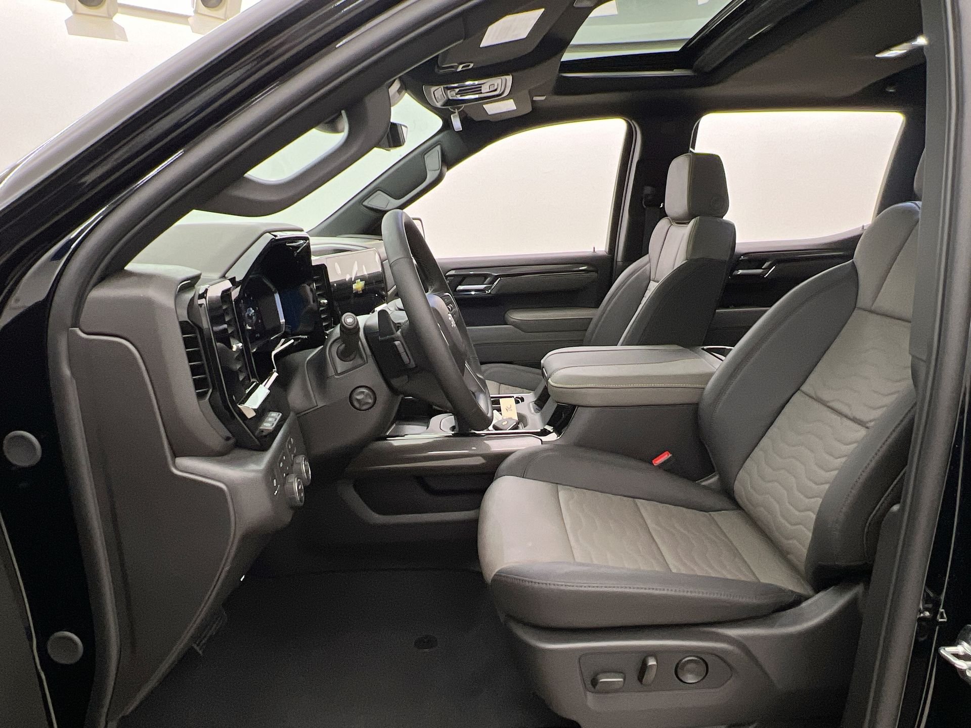 2026 Chevrolet Silverado 1500 ZR2 - Photo 63