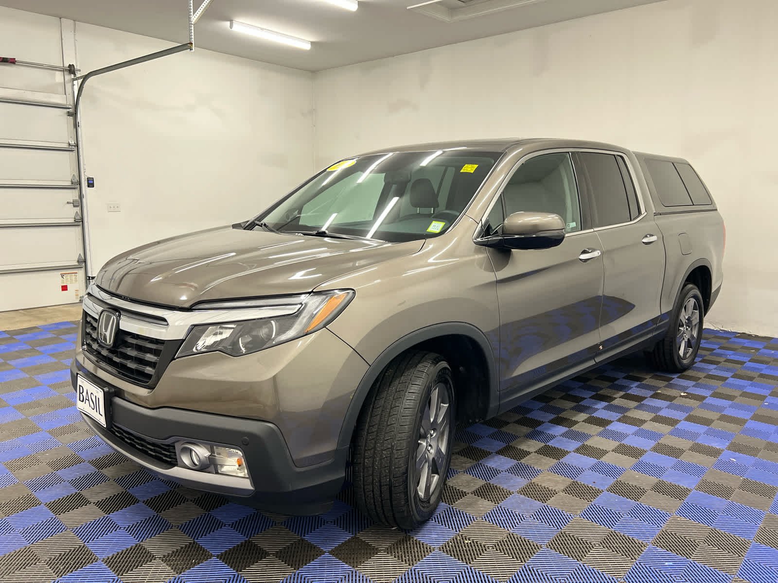 Used 2020 Pacific Pewter Metallic Honda RTL-E image 11