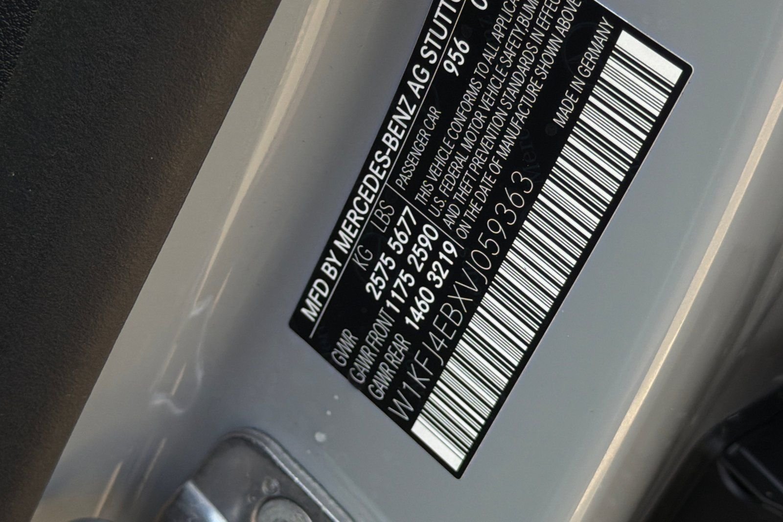 New 2027 MANUFAKTUR Alpine Grey Mercedes-Benz CLA 350 image 36
