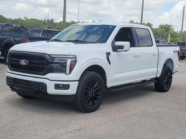 Used 2025 White Ford Lariat image 33