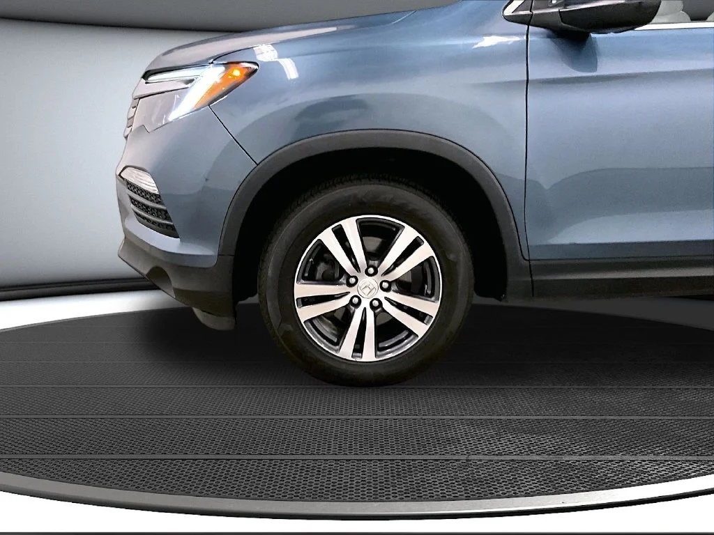 Used 2018 Blue Honda EX-L image 33
