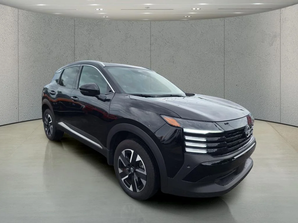Certified Used 2025 Black Nissan SR image 7
