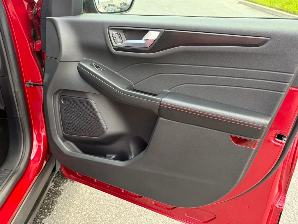 Certified Used 2022 Red Metallic Ford SEL image 17