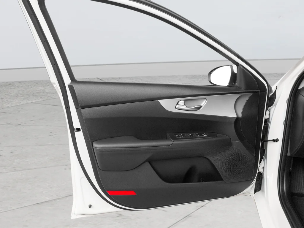 Used 2023 White Kia GT image 12