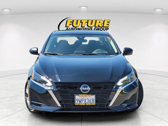 Used 2025 Black Nissan 2.5 S image 2