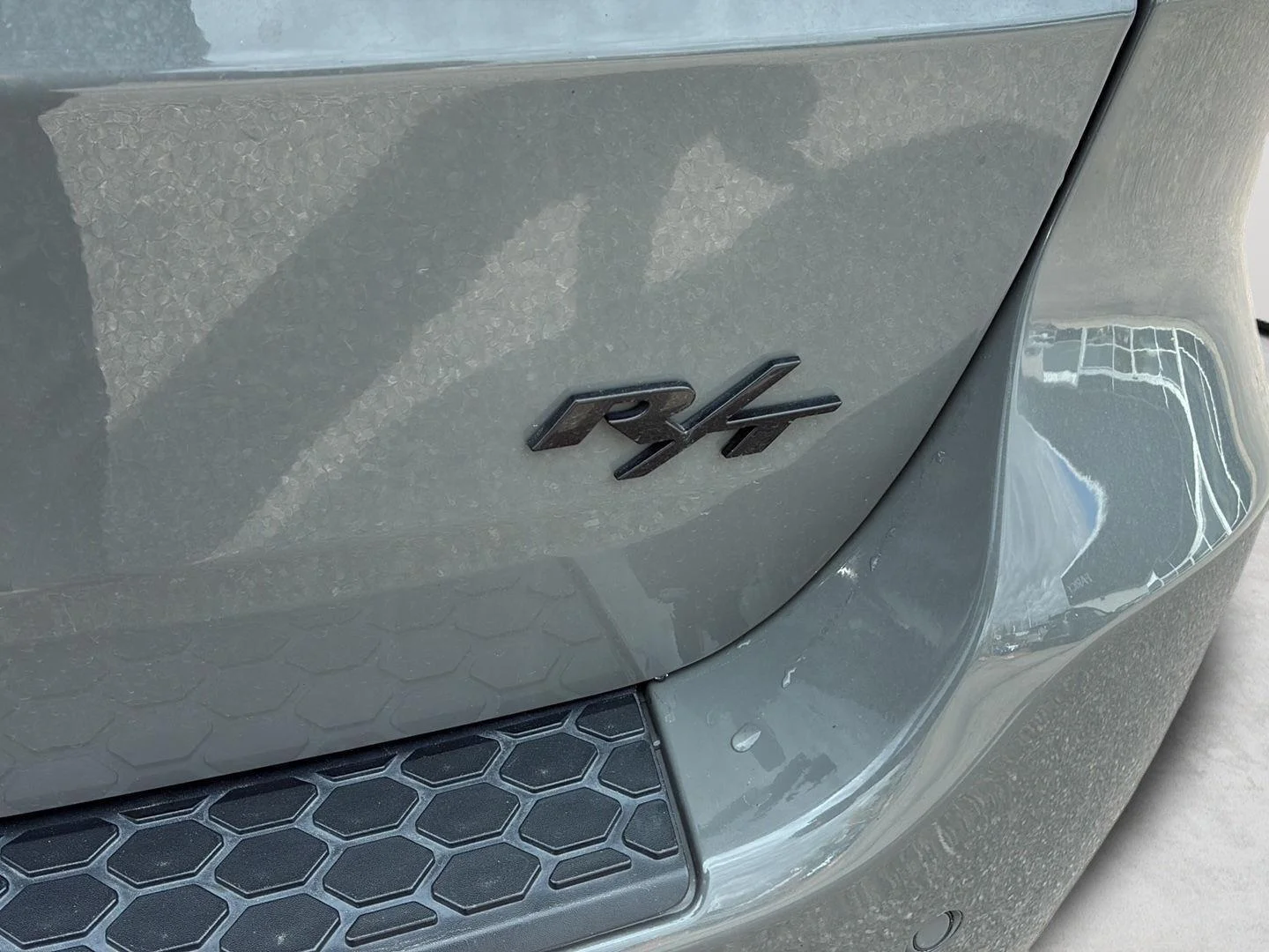Used 2025 Destroyer Gray Clearcoat Dodge R/T Premium image 9