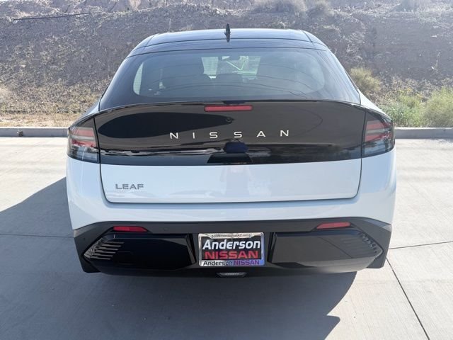New 2026 Everest White Pearl TriCoat / Super Black Two-tone Nissan SV+ image 7
