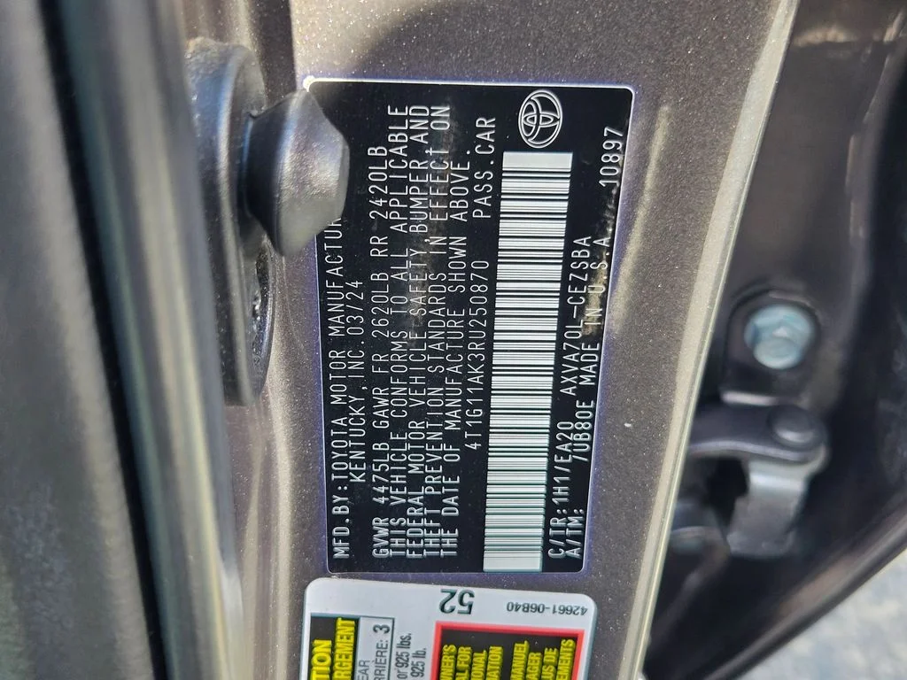 Used 2024 Predawn Gray Mica Toyota SE image 34
