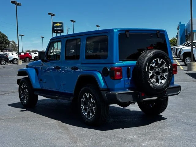 New 2026 Hydro Blue Pearl-Coat Exterior Paint Jeep Sahara image 5