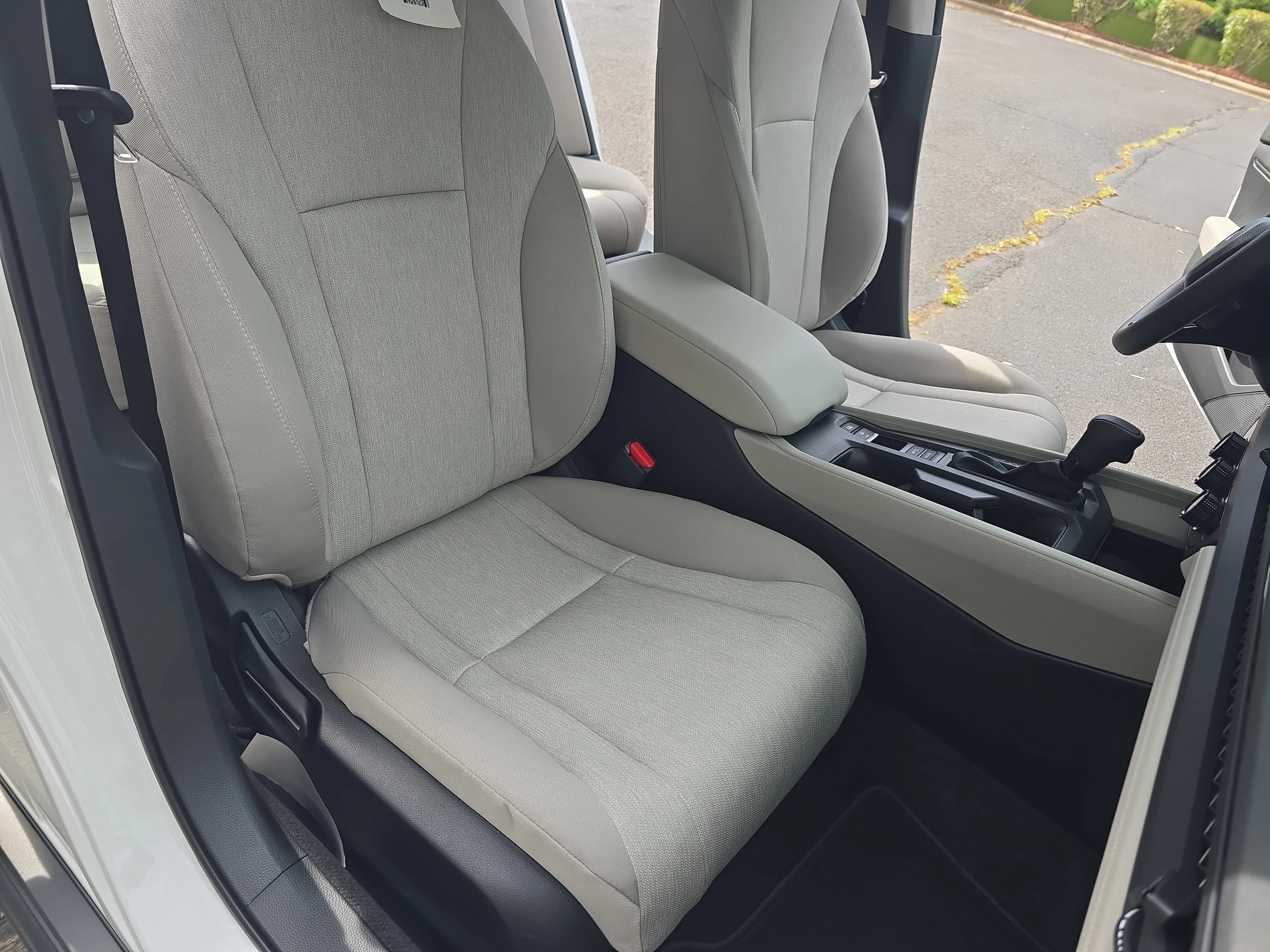 New 2026 Platinum White Pearl Honda LX image 10