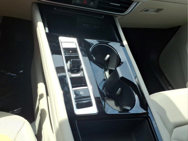 New 2026 Avocado Green Pearl Volkswagen SE w/Technology 4M image 19