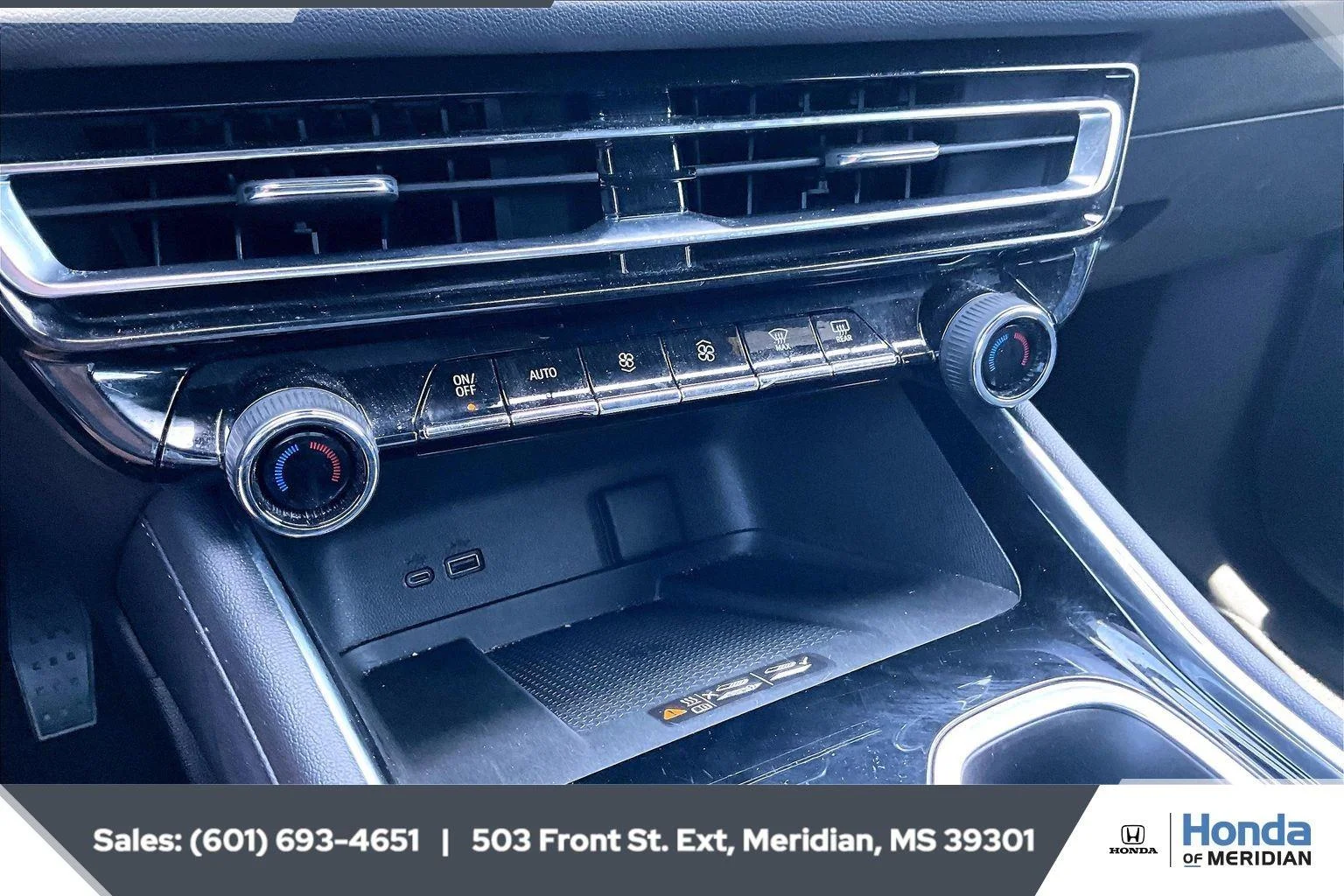 Used 2025 Mosaic Black Metallic Chevrolet AWD LT image 23