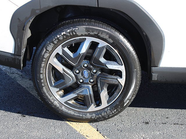 Used 2025 Crystal White Pearl Subaru Premium image 8