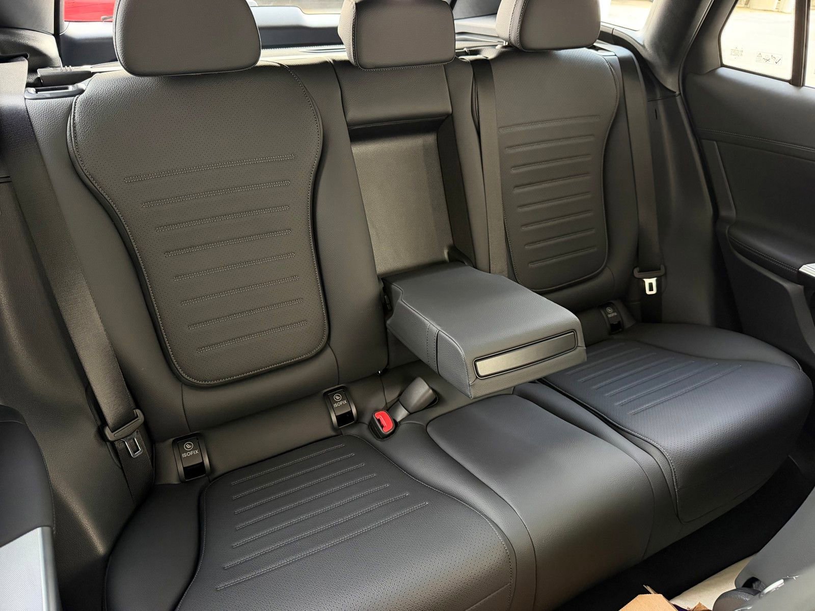 New 2026 Black Mercedes-Benz GLC 300 image 39