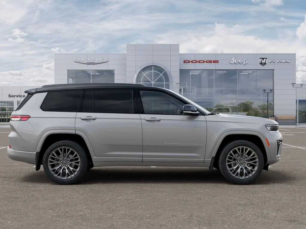 New 2026 Silver Zynith Exterior Paint Jeep Summit image 21