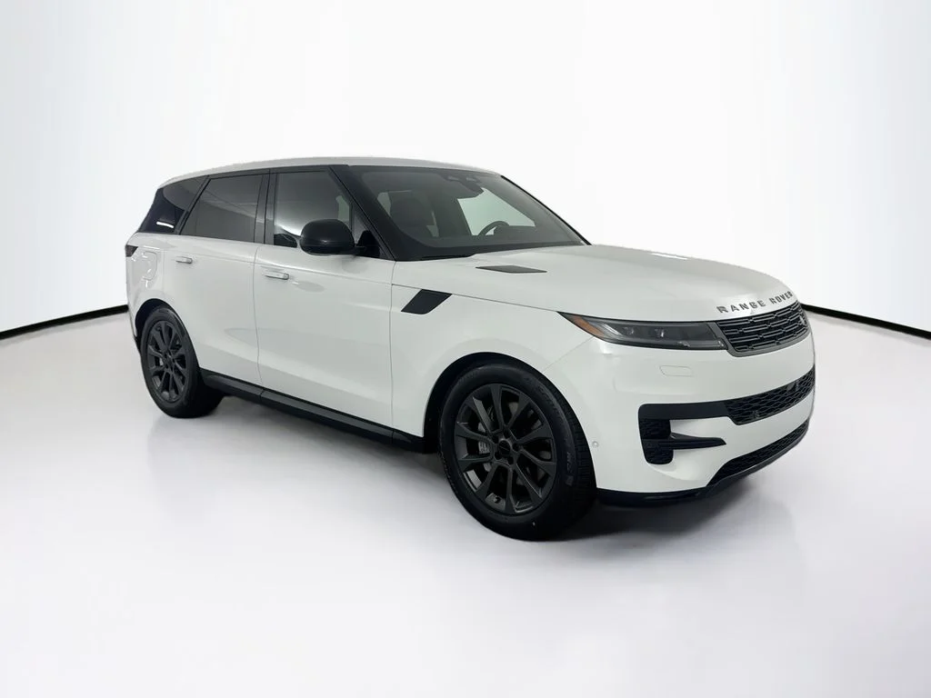 New 2026 Fuji White Land Rover SE image 3