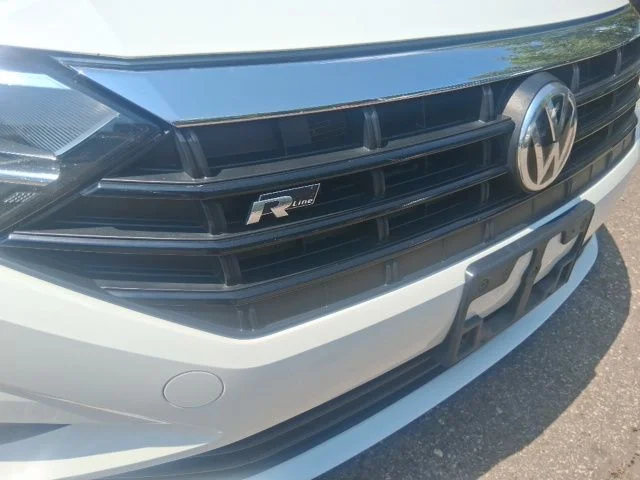Used 2019 Pure White Volkswagen R-Line image 8