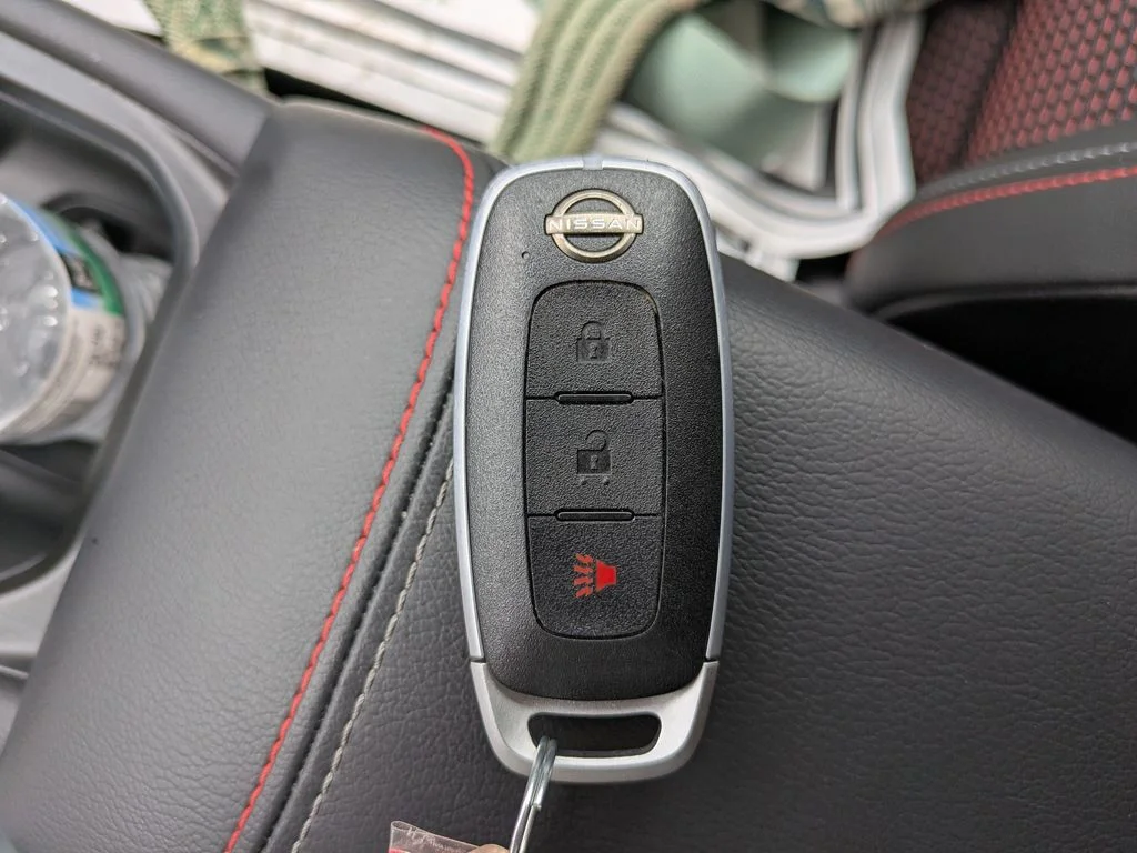 Used 2025 Super Black Nissan SR image 28
