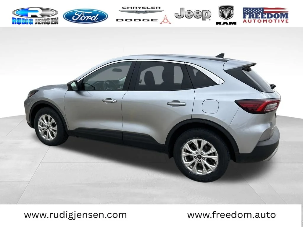 Used 2024 Silver Ford Active image 3