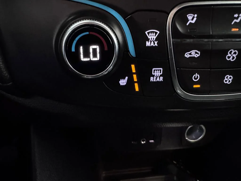 2023 Chevrolet Traverse 1LT - Photo 23