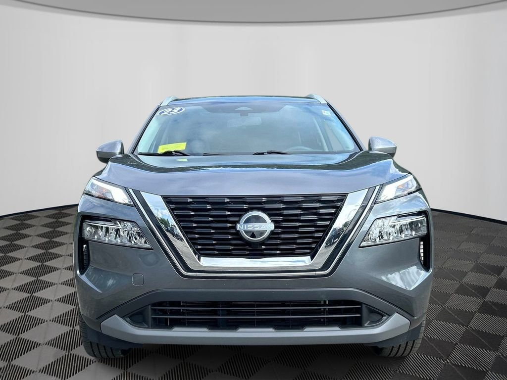 Used 2023 Gray Nissan SV image 8