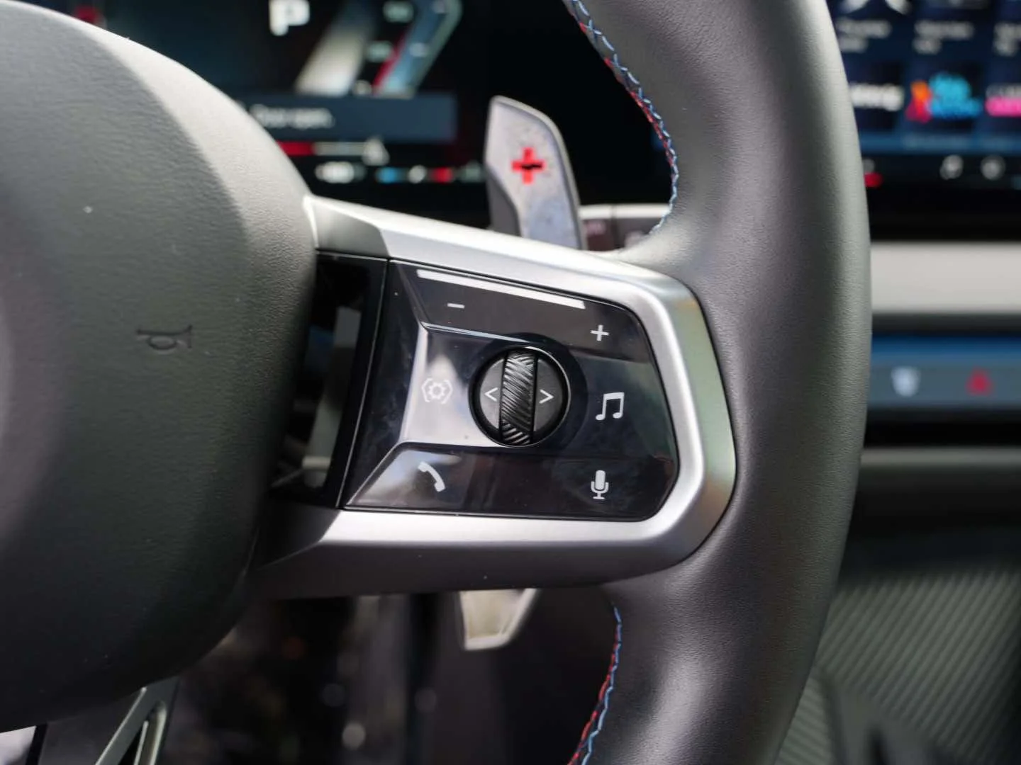 Used 2026 Vegas Red Metallic BMW M50 xDrive Sports Activity Vehicle image 19