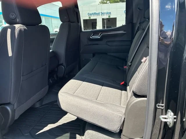 New 2026 Onyx Black GMC Elevation image 28