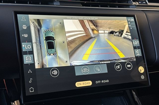 New 2026 British Racing Green Land Rover Dynamic SE image 19