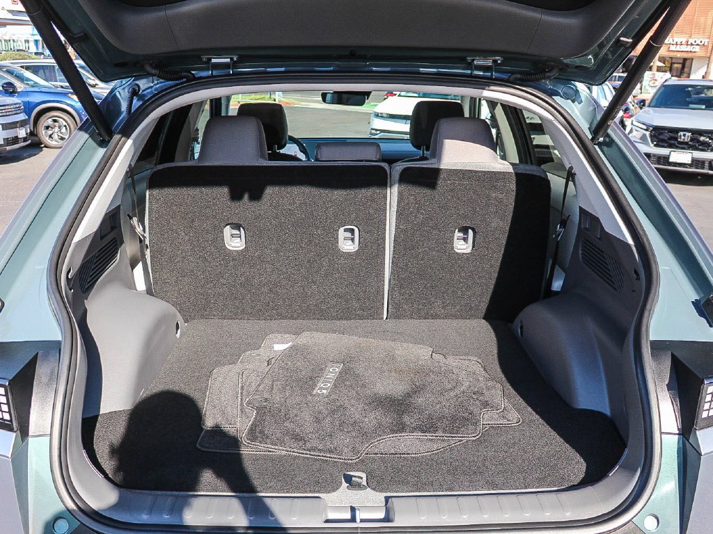 Used 2024 Green Hyundai SEL image 27