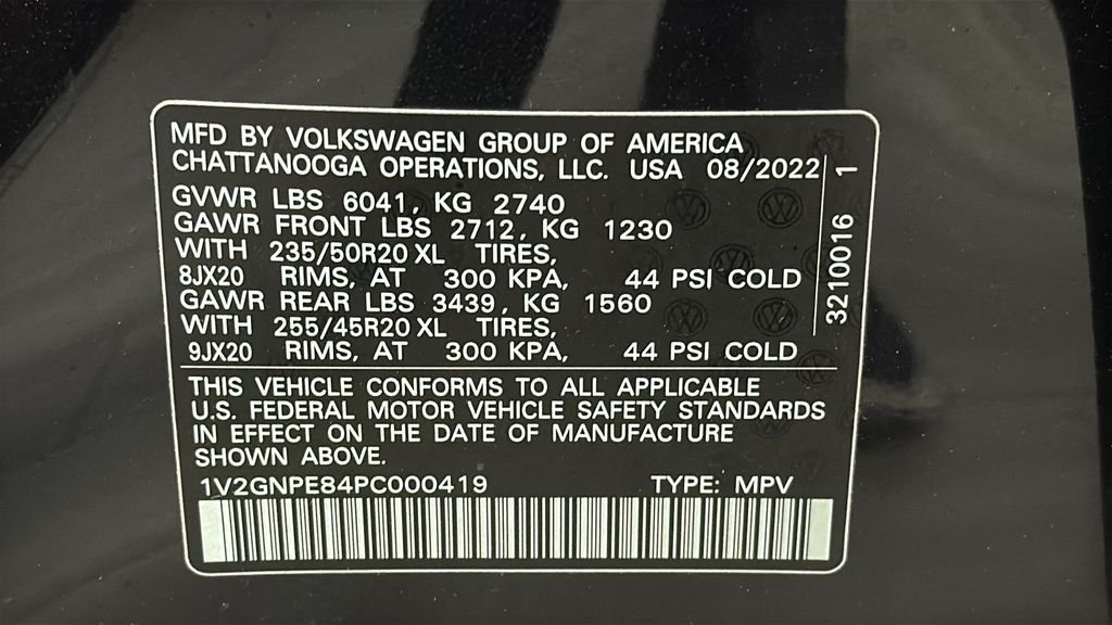Used 2023 Deep Black Volkswagen Pro S image 28