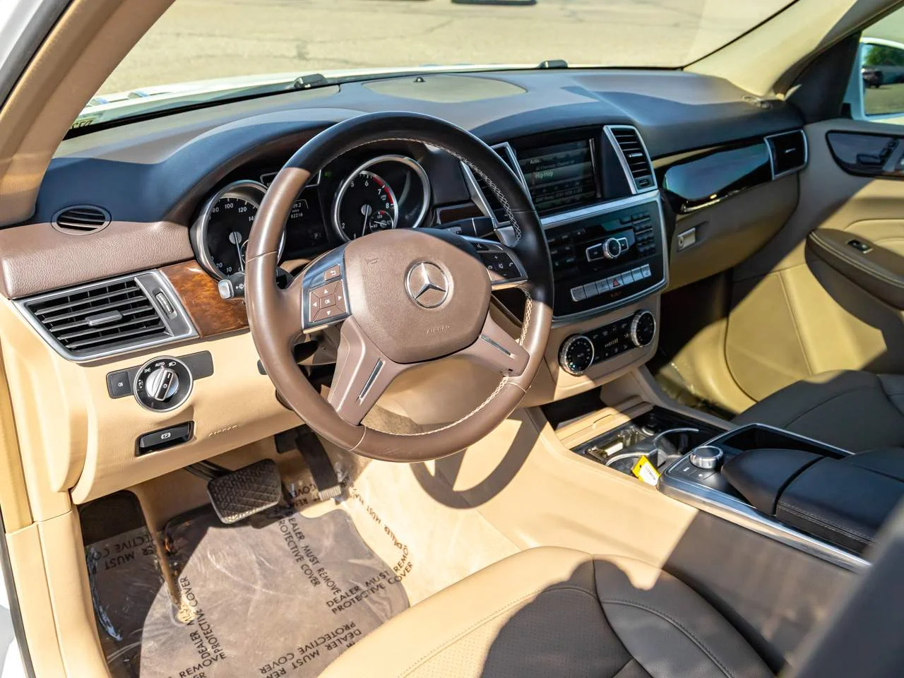 Used 2015 Polar White Mercedes-Benz ML 350 image 8