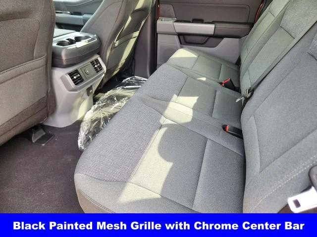 New 2026 Ruby Red Metallic Tinted Clearcoat Ford XLT image 31