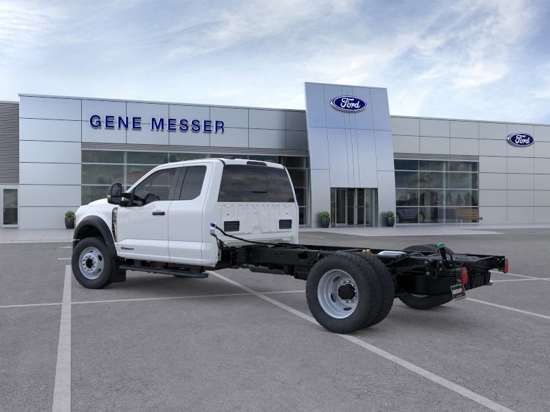 New 2026 Oxford White Ford F-550® XL image 4