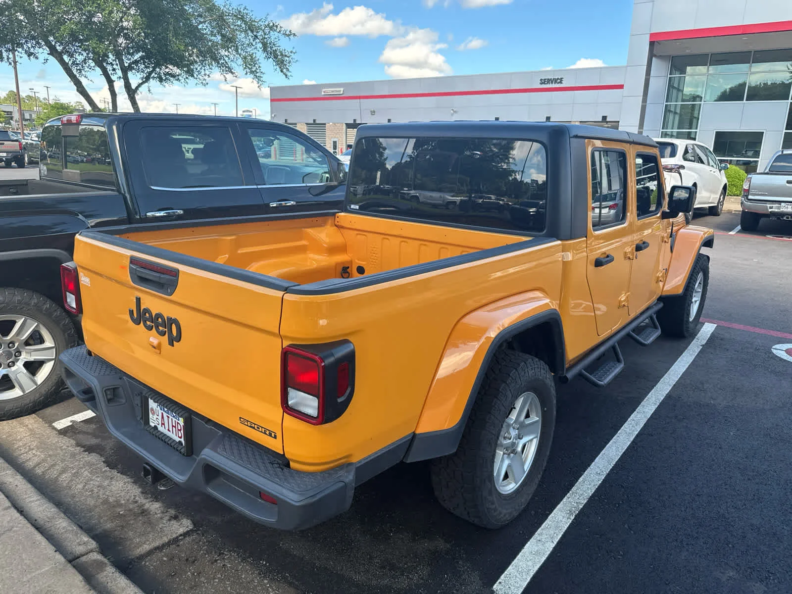 Used 2021 Jeep Gladiator Sport S with VIN 1C6HJTAG9ML543825 for sale in Little Rock