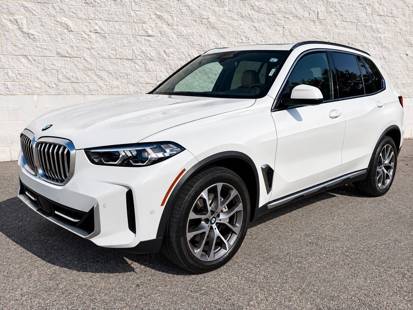 Certified Used 2024 Alpine White BMW sDrive40i image 1