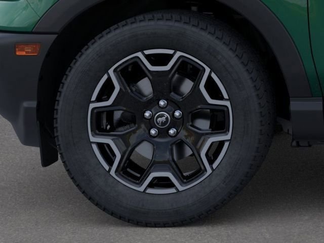 New 2025 Green Metallic Ford Outer Banks image 19
