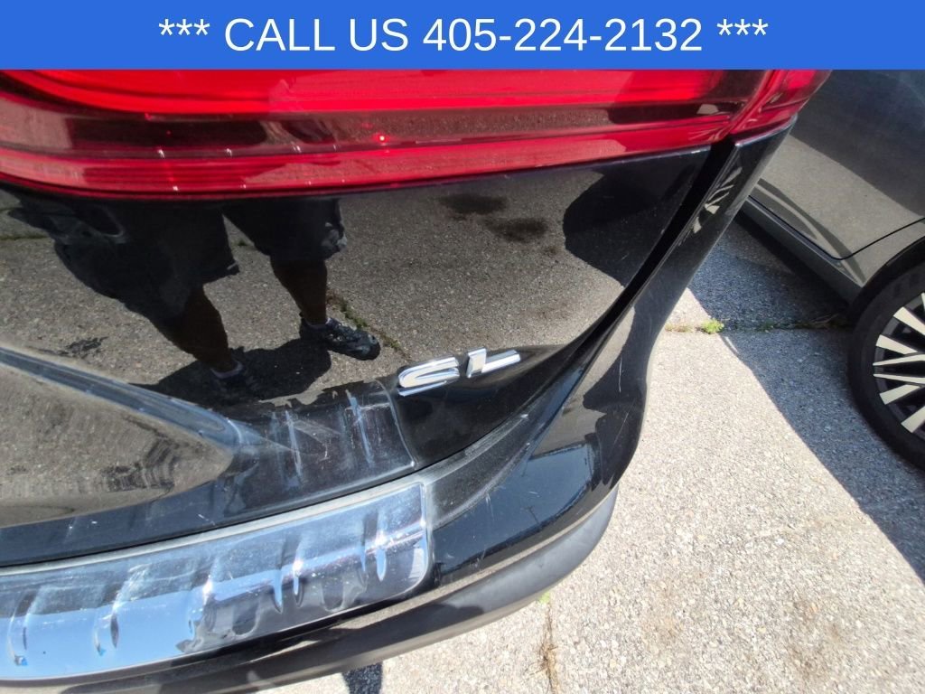 Used 2022  Nissan SL image 10