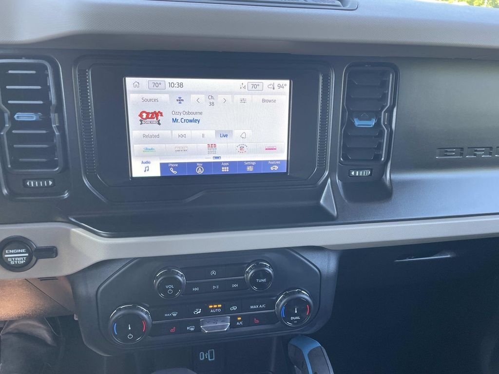 Used 2022 Black Ford Wildtrak image 20