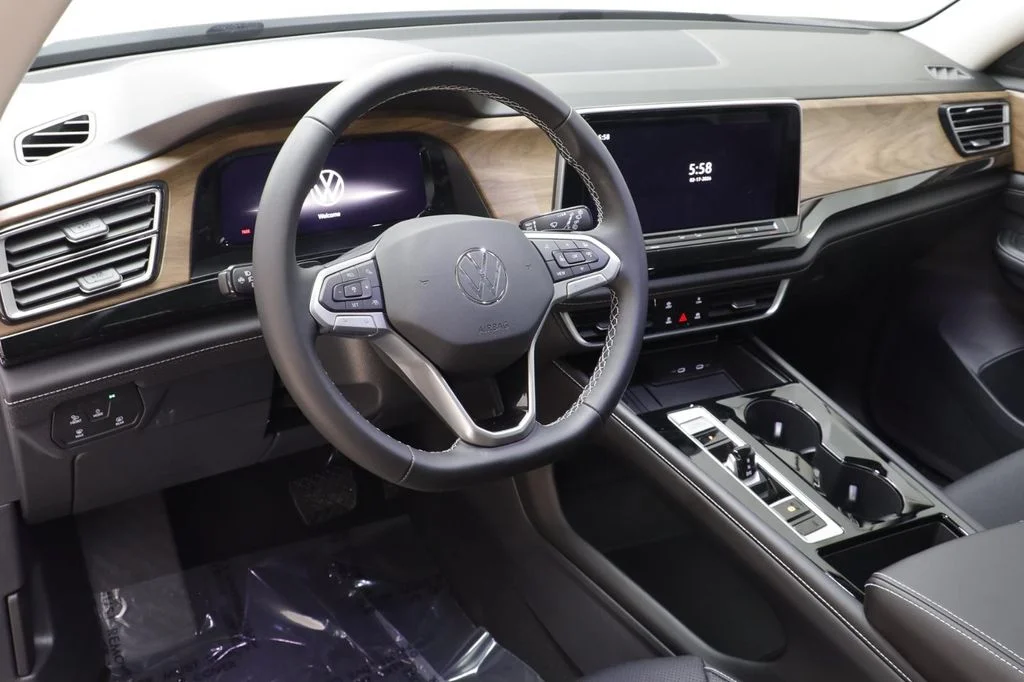 New 2026 Opal White Volkswagen SE w/Technology image 8
