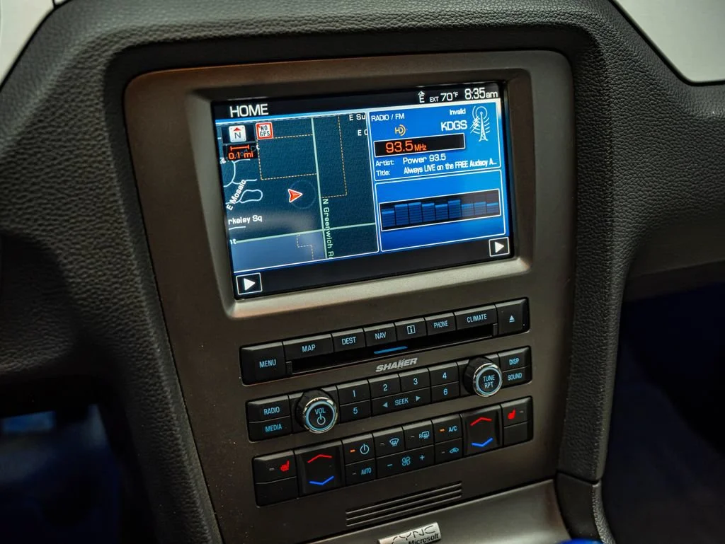 Used 2013 Blue Metallic Ford GT Premium image 33