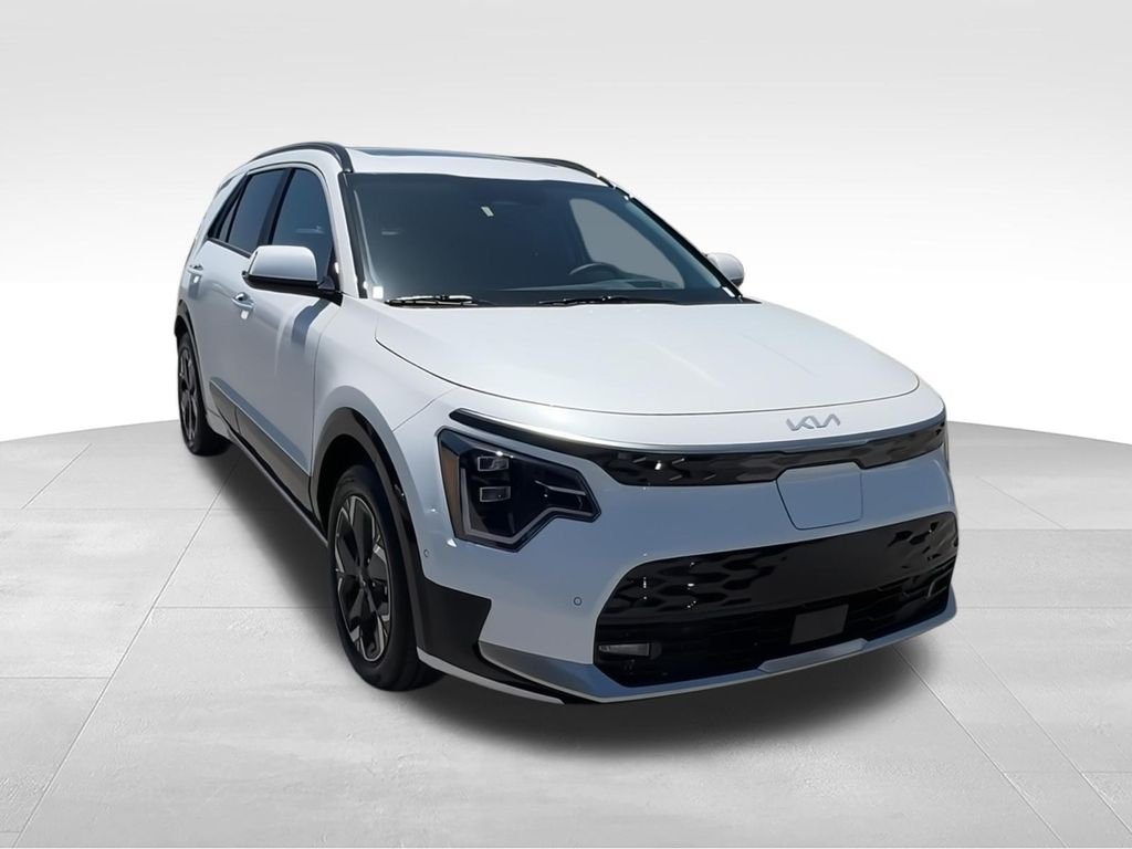 New 2026 White Kia Wave image 2