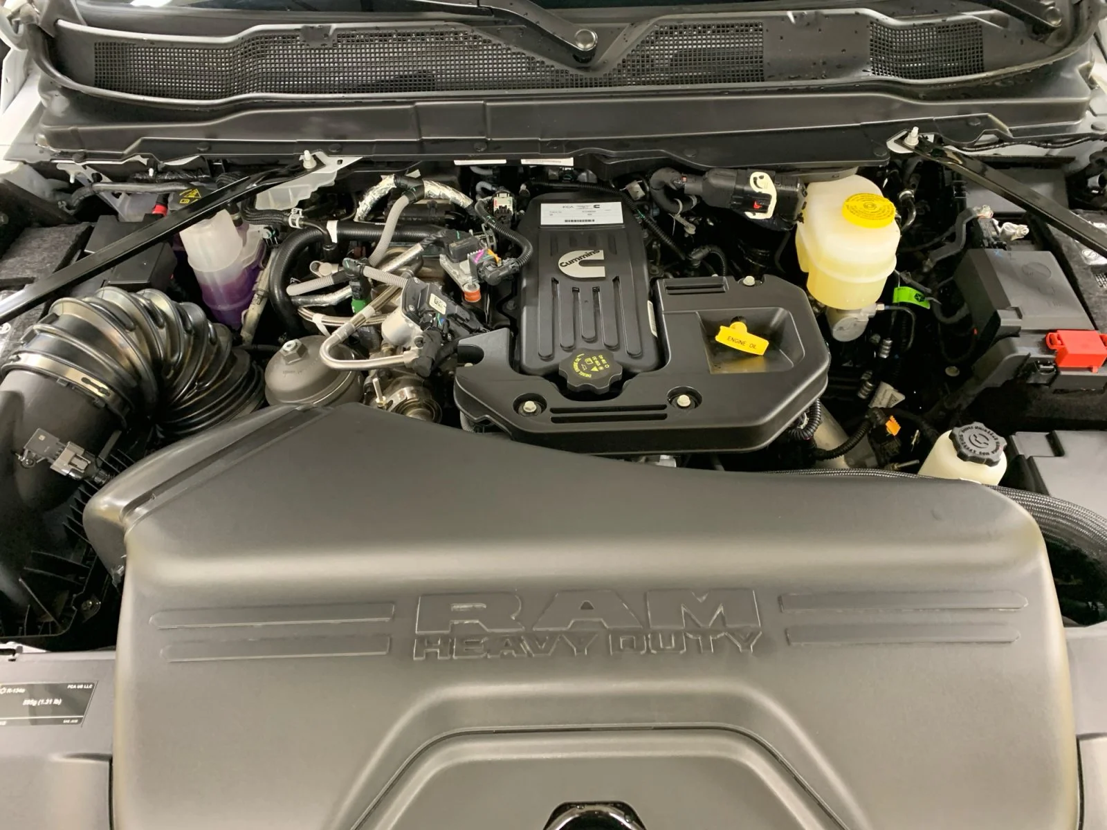 New 2026 Bright White Ram Limited image 20
