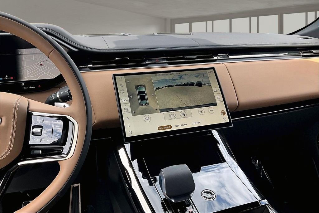 New 2026 Carpathian Grey LAND ROVER Dynamic SE image 7