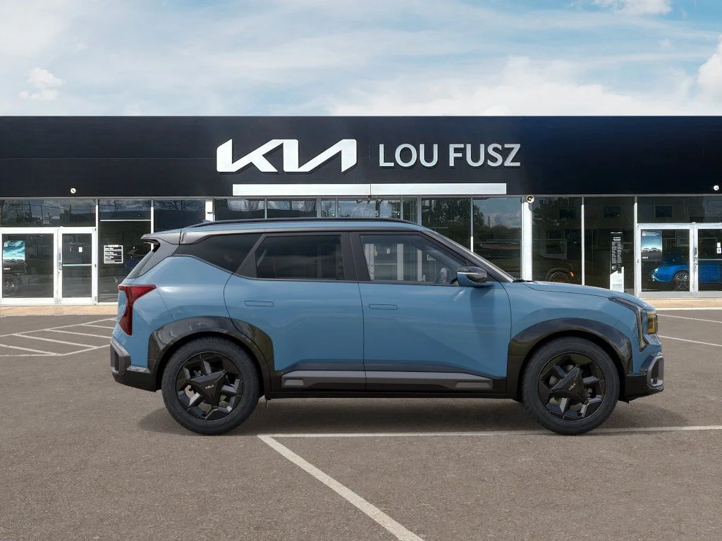 New 2027 Frost Blue Kia X-Line S image 7