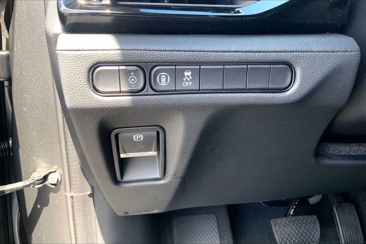 Used 2025 Liquid Carbon Metallic Acura  image 36