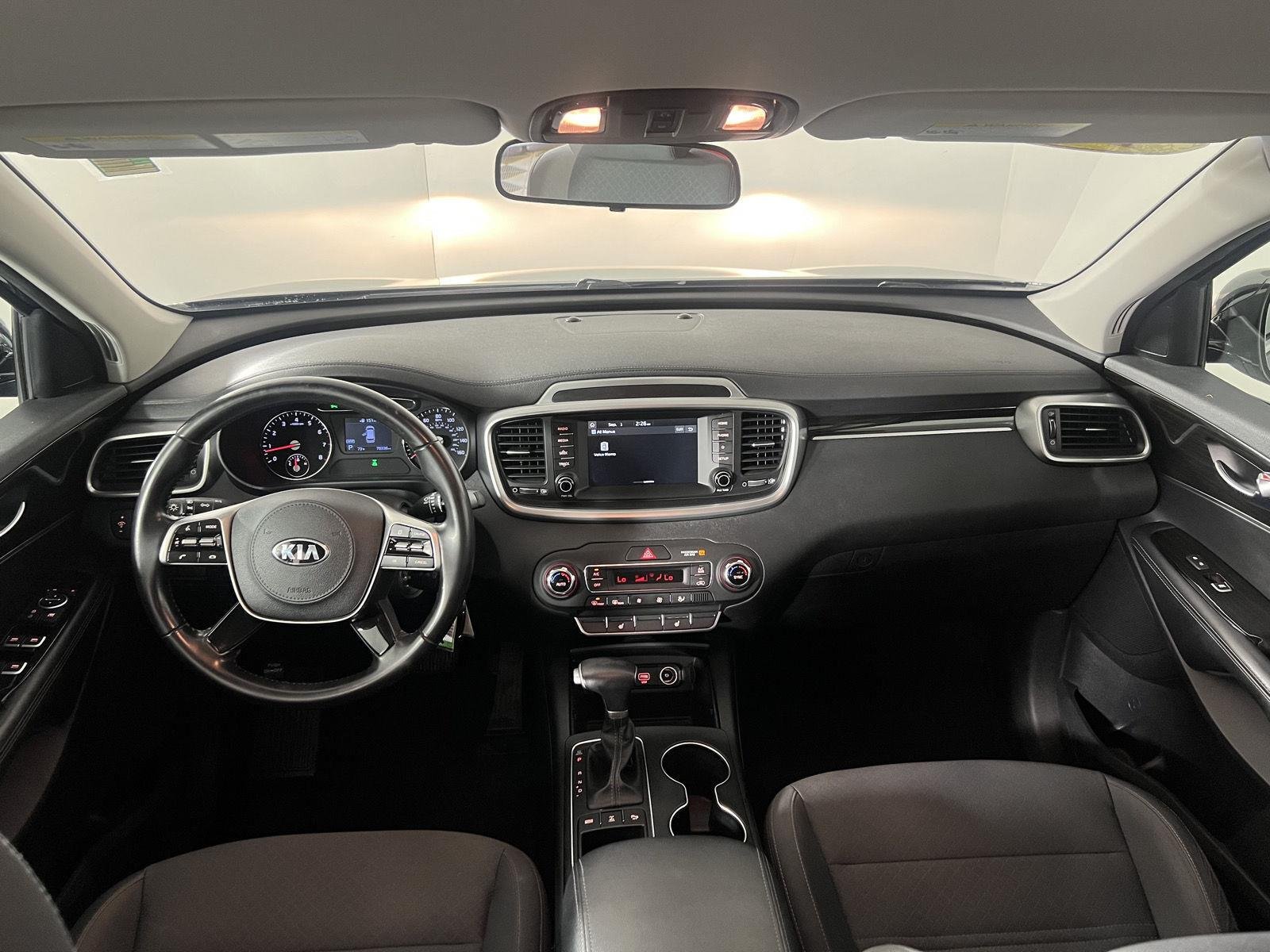 Used 2019 Imperial Blue Kia S V6 image 23