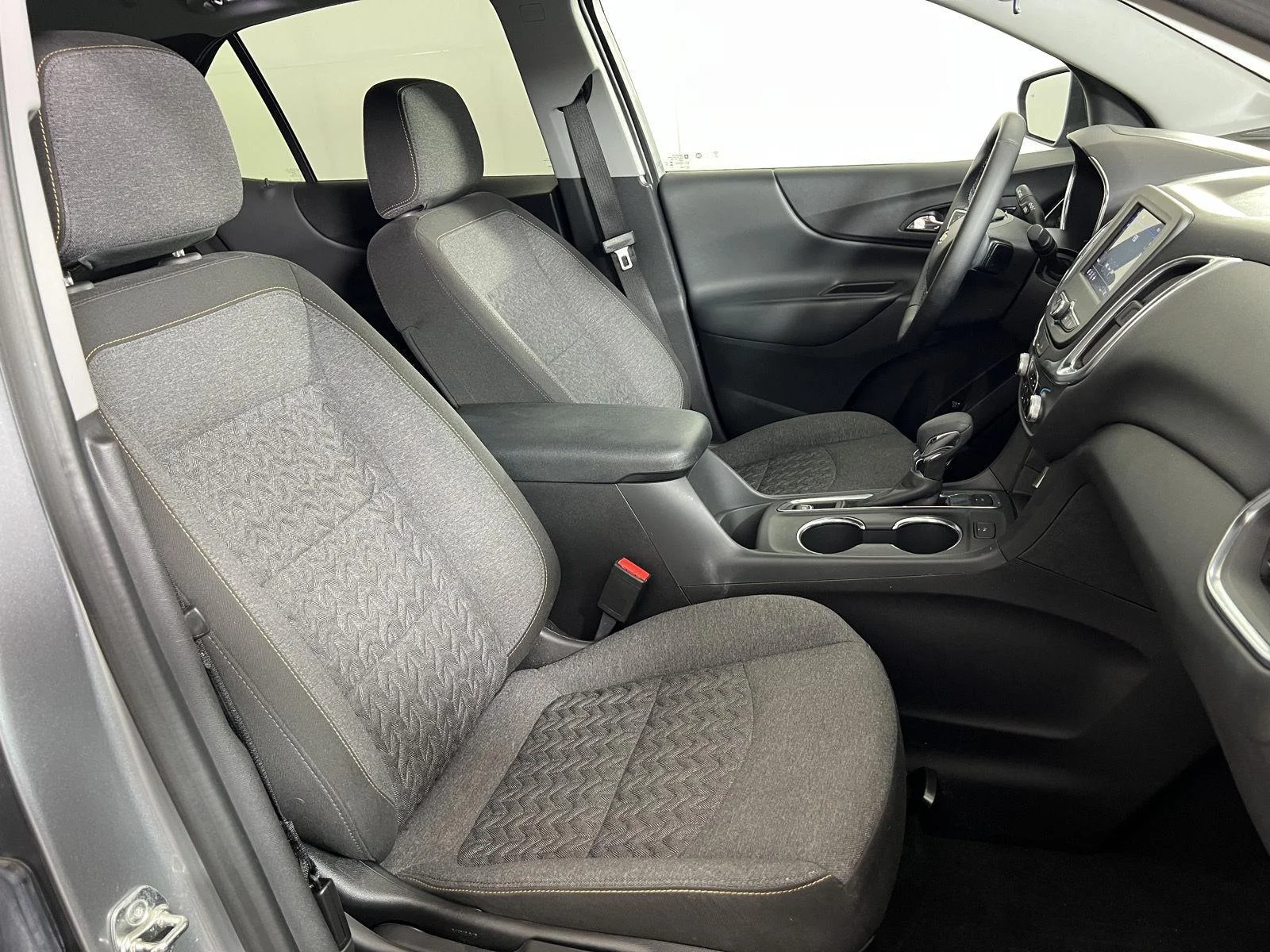 Used 2024 Sterling Gray Metallic Chevrolet LT image 22