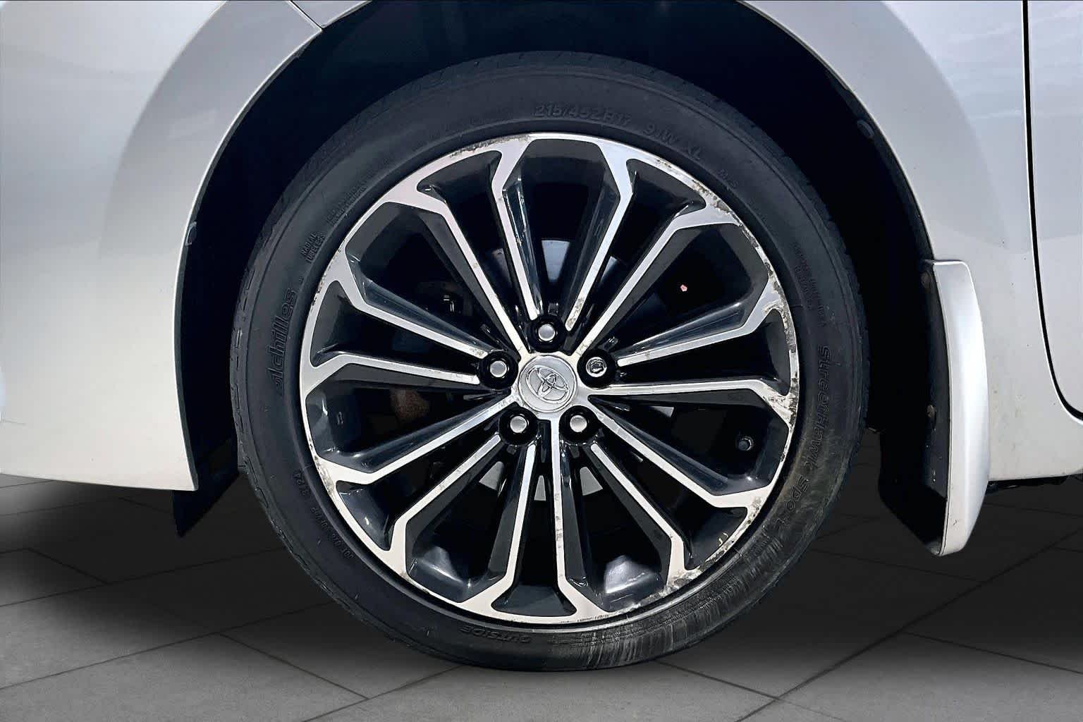 Used 2015 Classic Silver Metallic Toyota S Plus image 11